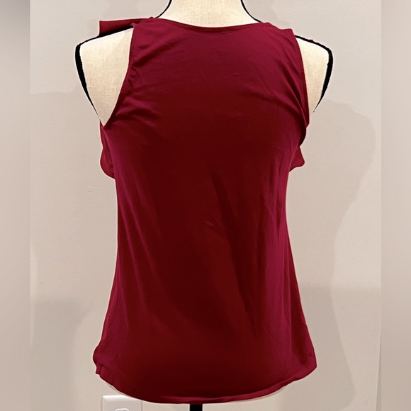 Two Loft Outlet Tank Tops - Picture 2 of 8